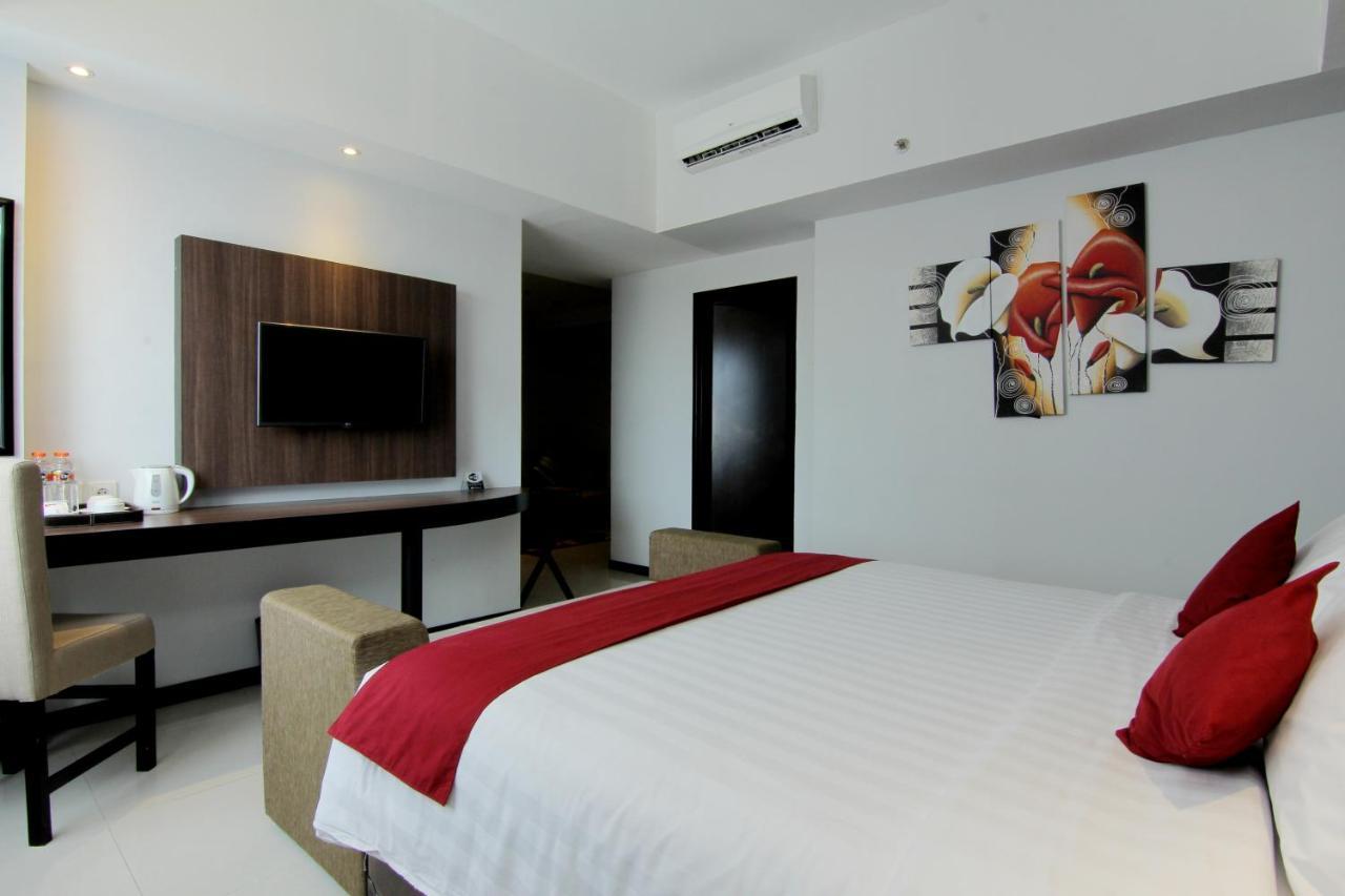 The Sun Hotel Madiun Zewnętrze zdjęcie