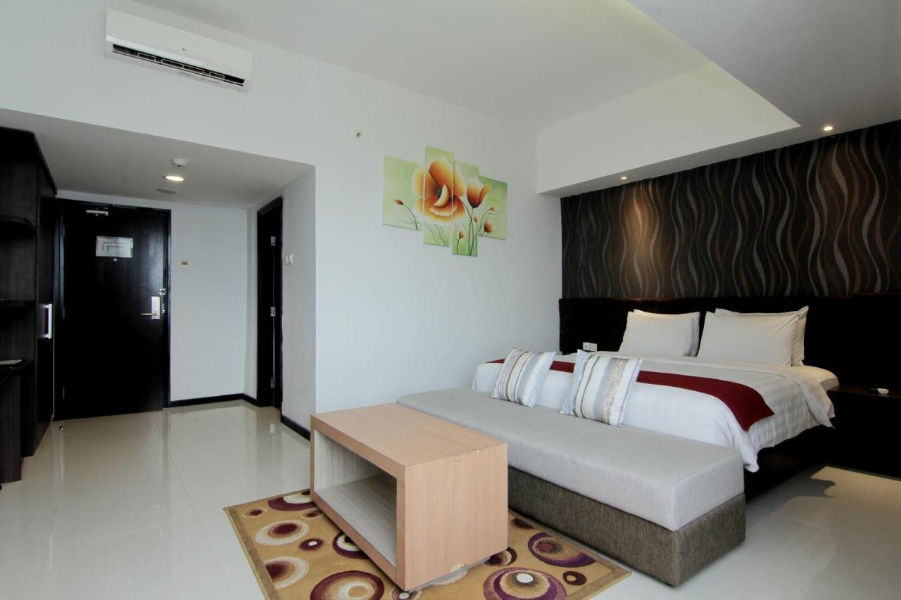 The Sun Hotel Madiun Zewnętrze zdjęcie