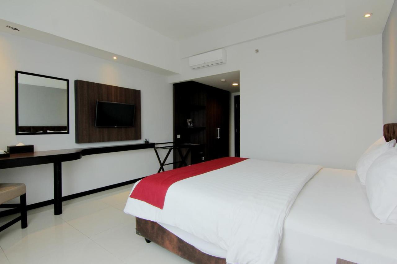 The Sun Hotel Madiun Zewnętrze zdjęcie