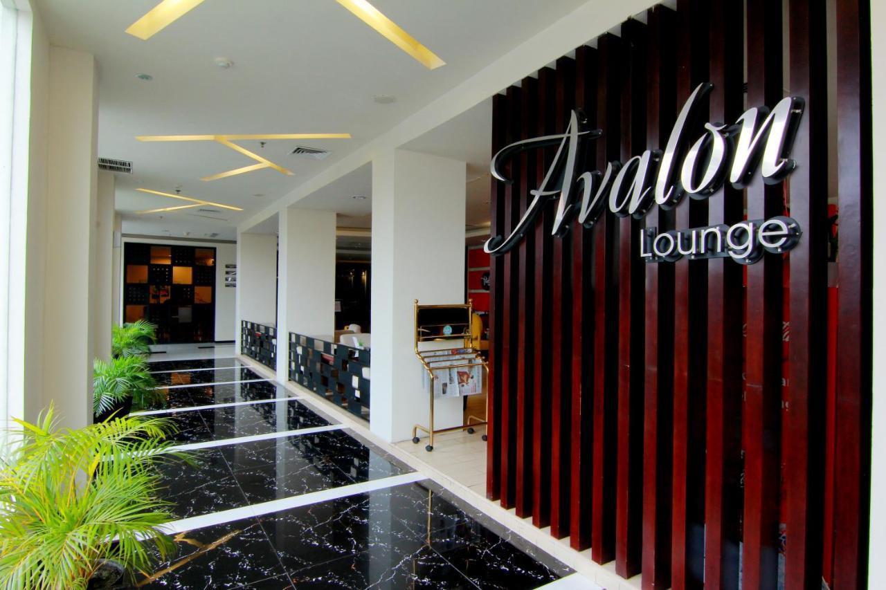 The Sun Hotel Madiun Zewnętrze zdjęcie